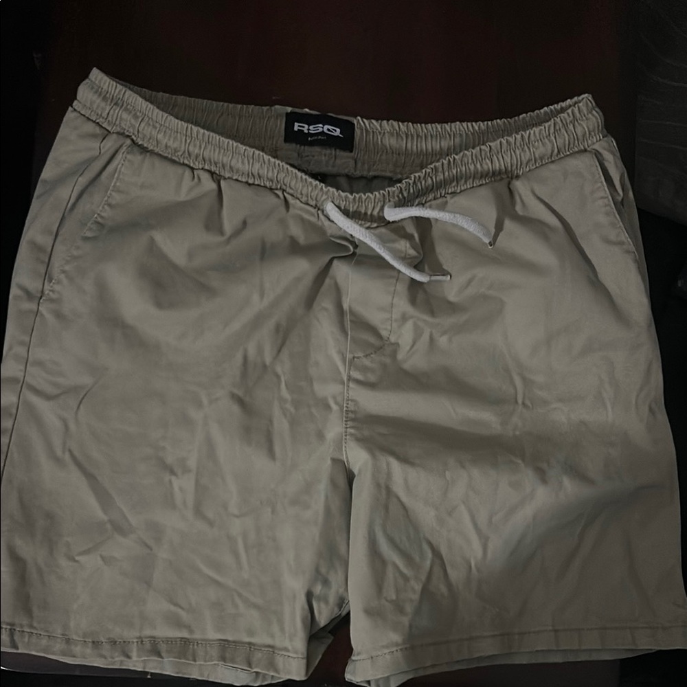 Men’s RSQ Twill Shorts Size large